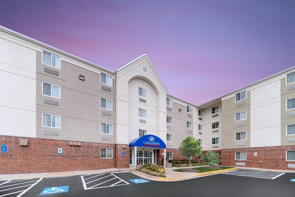 Candlewood Suites Washington-Dulles Herndon, an IHG Hotel